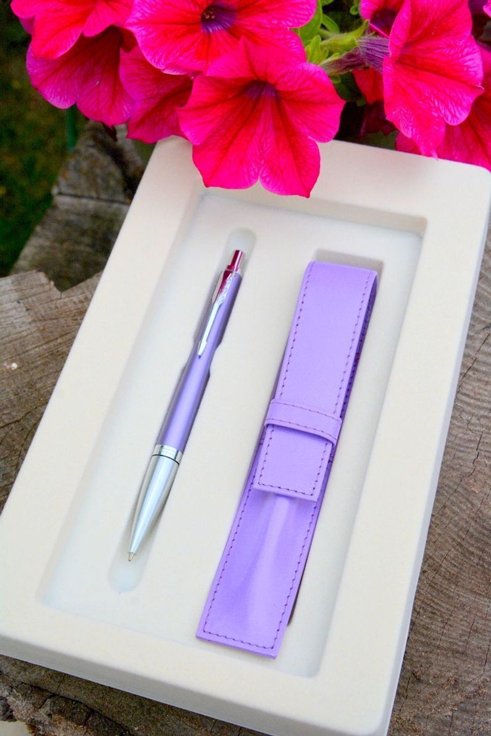 Zestaw Prezentowy Parker Długopis Urban Fioletowy GT i skórzane etui do długopisu 2093381✓  Prezent dla nauczyciela✓ Długopis Parker z dedykacją (2).JPG